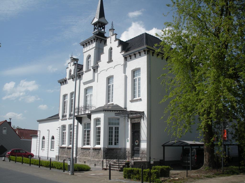 B&B Kasteel De Windt Nieuwkerken-Waas Exterior photo